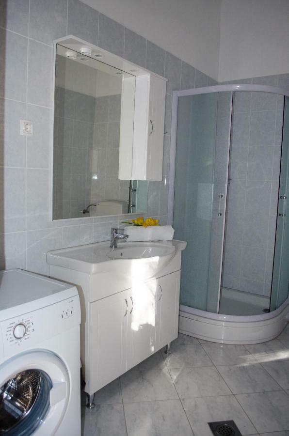 Apartments Rina Кавтат Екстериор снимка